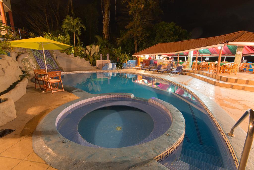 Hotel California Manuel Antonio Dış mekan fotoğraf