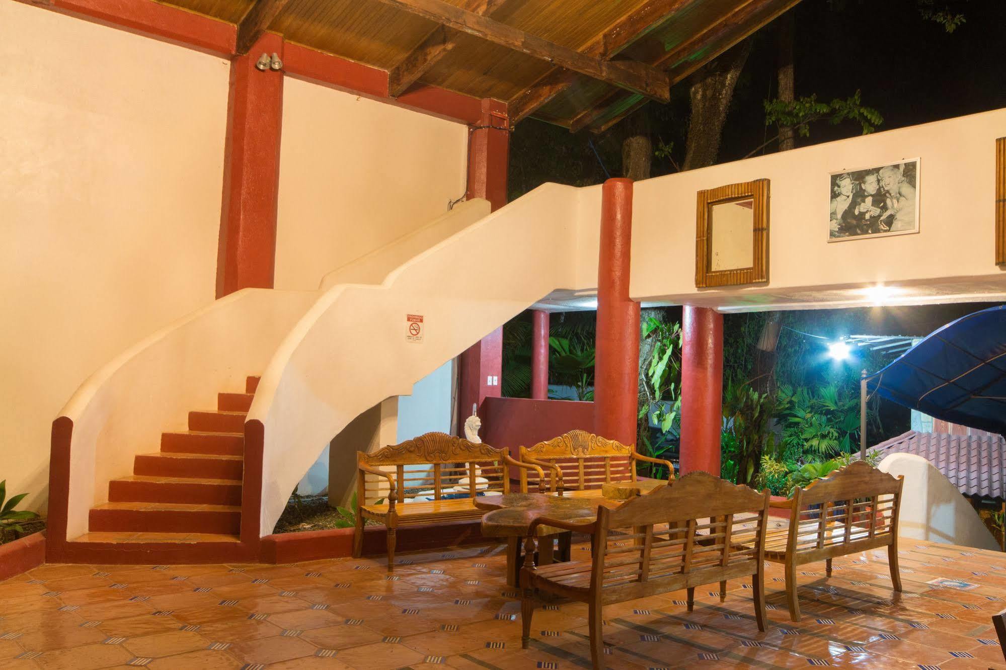 Hotel California Manuel Antonio Dış mekan fotoğraf